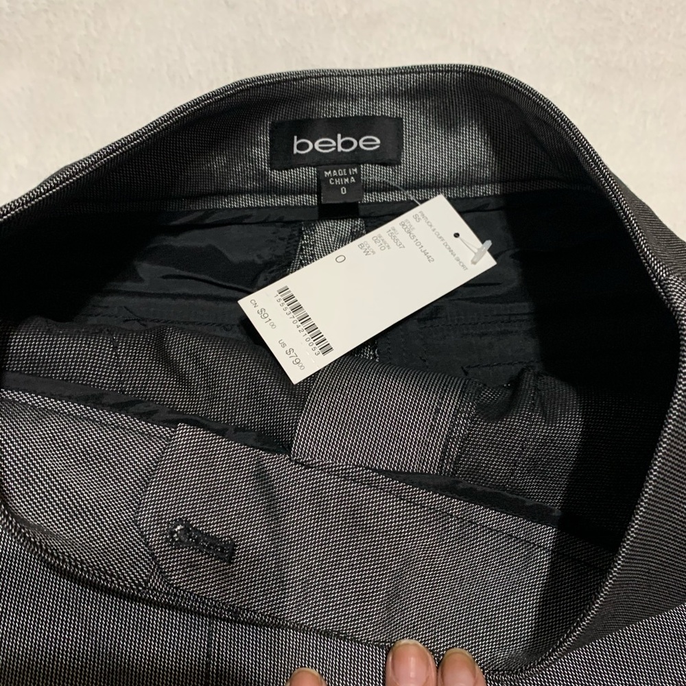 NWT Bebe Pintuck & Cuff Donna Shorts Black/Grey - Picture 4 of 7
